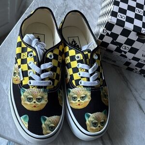 NWT VALENTINO GARAVANI AND VANS LOW-TOP FABRIC WITH VLOGO with cats size 38